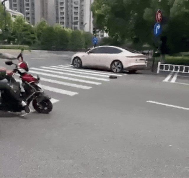 贵妇的“扫地茅”争当下一个小米j9九游会(中国)网站征服全球(图9)